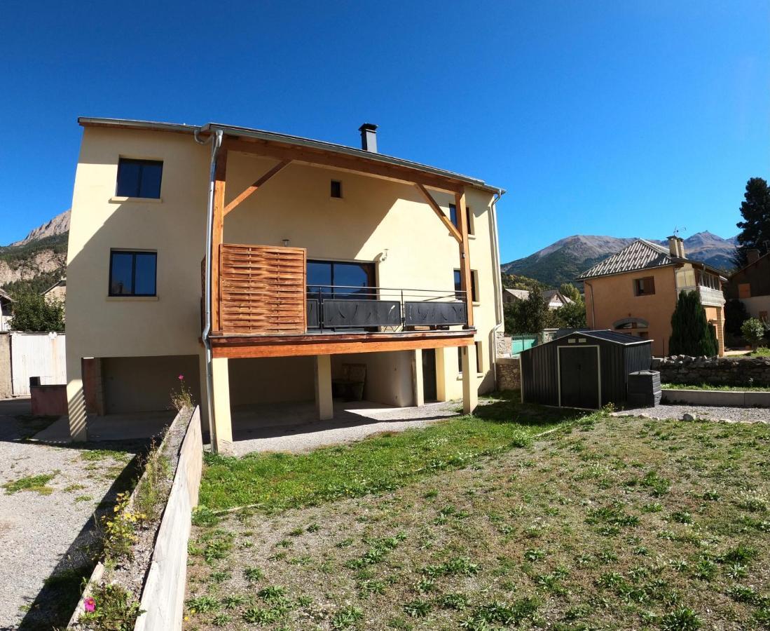 Maison Neuve Proche De Barcelonnette Jausiers Buitenkant foto