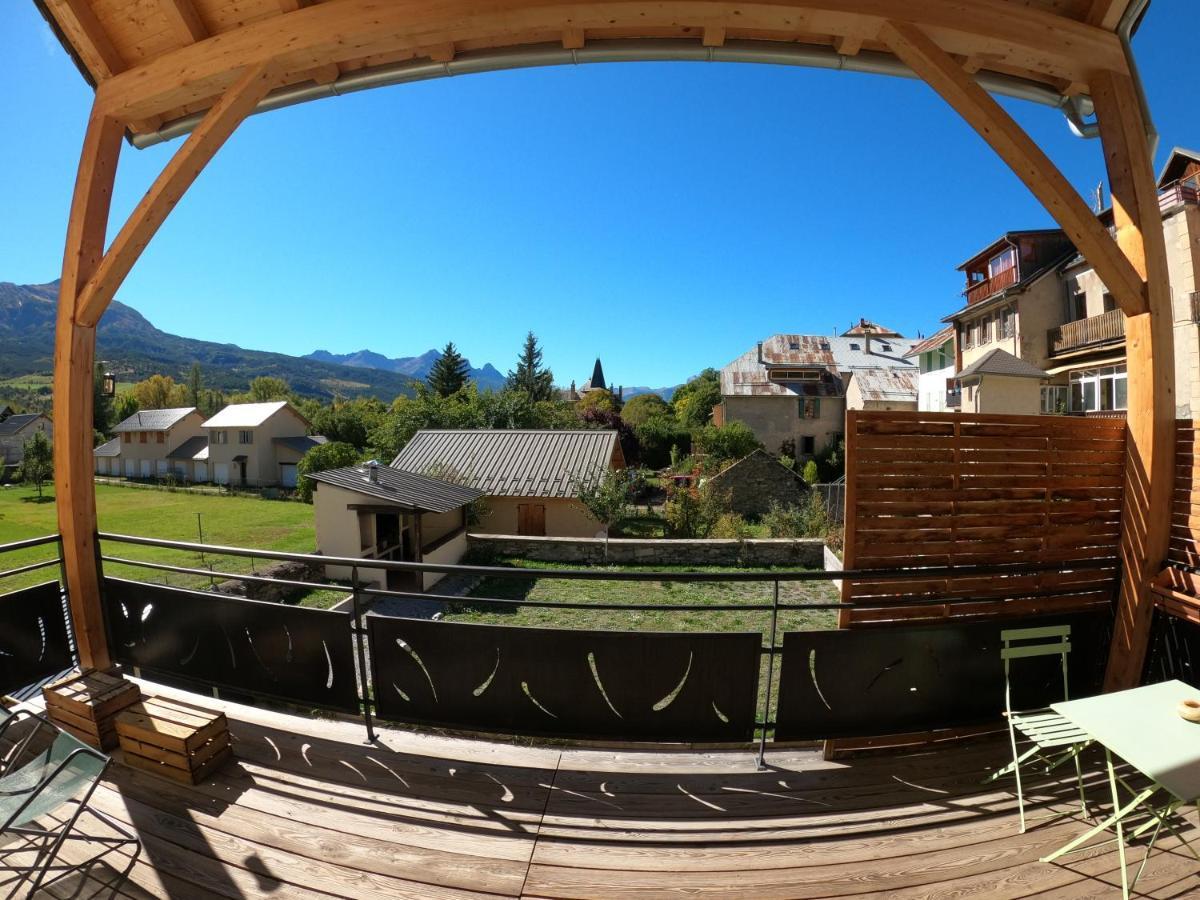 Maison Neuve Proche De Barcelonnette Jausiers Buitenkant foto
